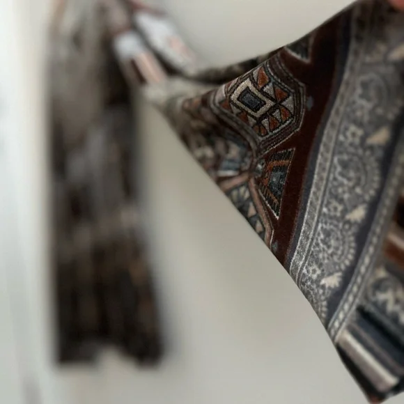 Vintage Y2K Velvet Paisley Bell Sleeve Heart Soul Top Sz S - Picture 4 of 4